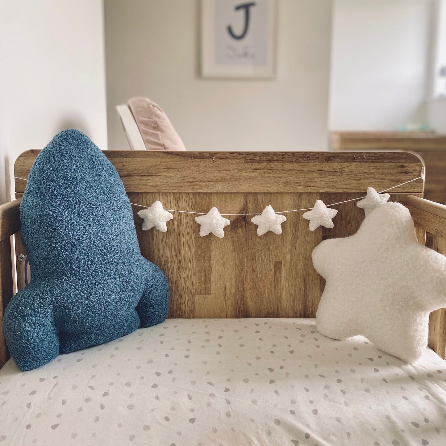 Bouclé Star Garland