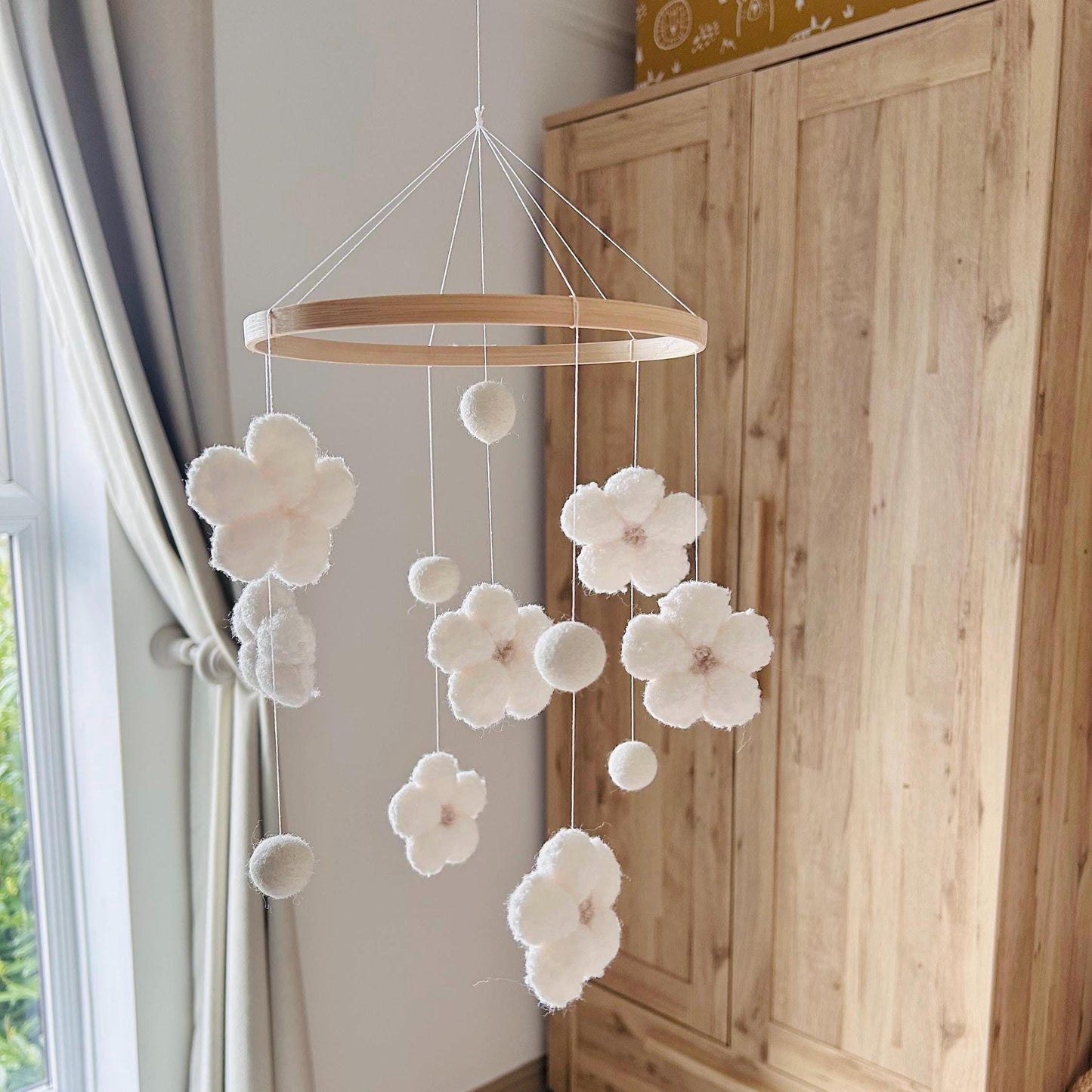 Bouclé Flower Mobile